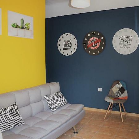 Cozy Apartment In Central Афины Экстерьер фото