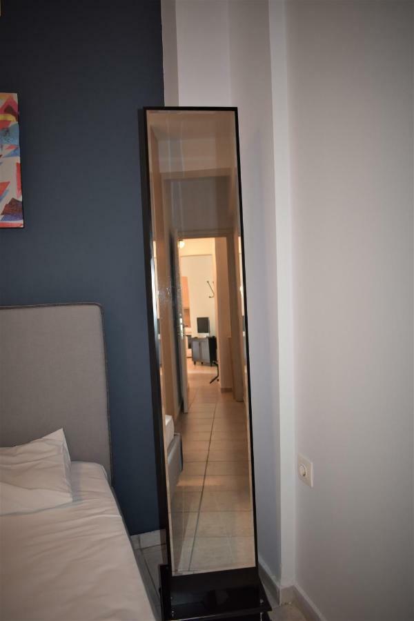 Cozy Apartment In Central Афины Экстерьер фото
