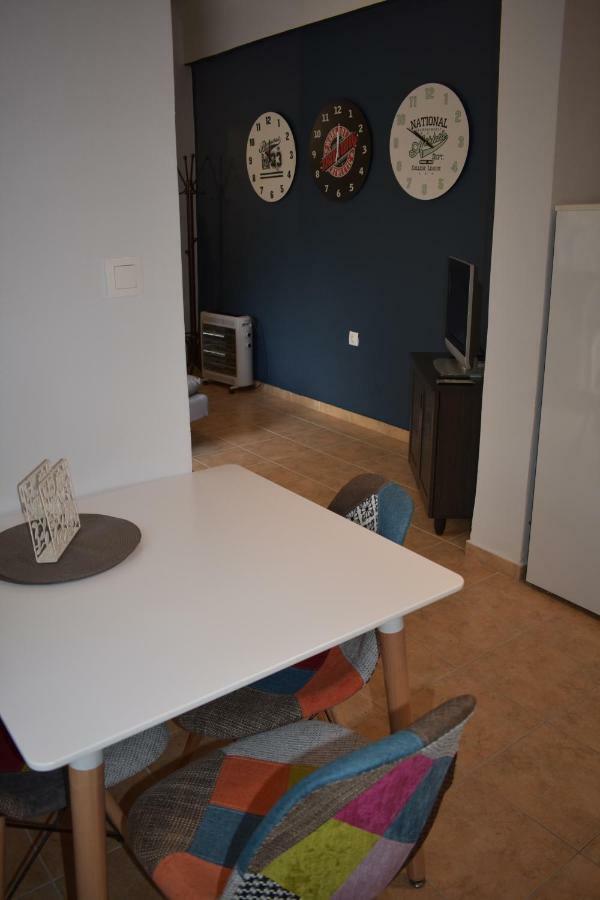 Cozy Apartment In Central Афины Экстерьер фото