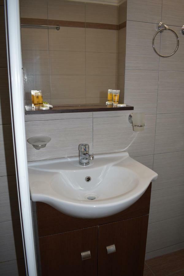 Cozy Apartment In Central Афины Экстерьер фото